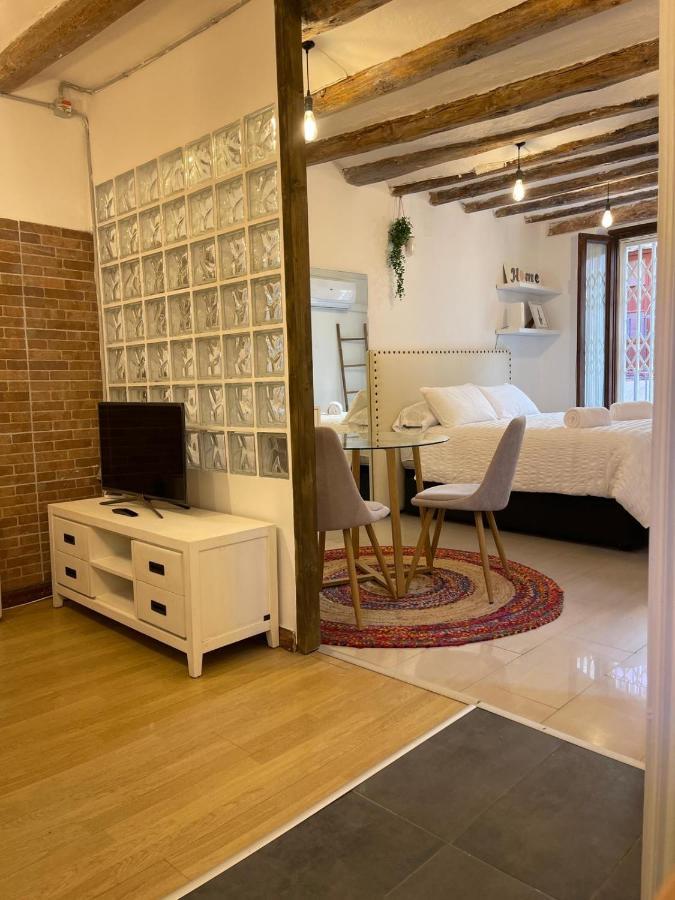 La Curiosa Del Casc Antic Apartment Tarragona Luaran gambar