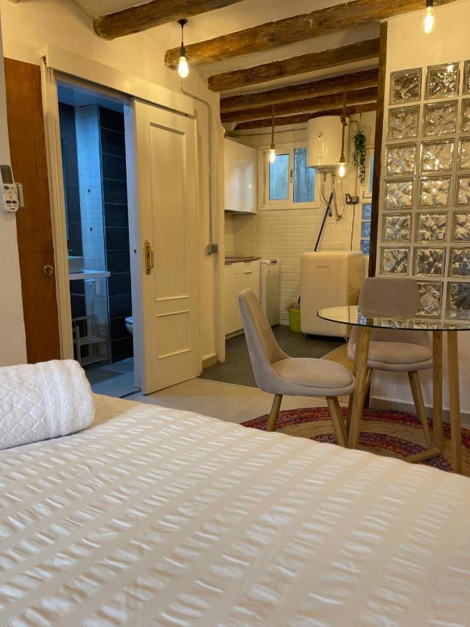 La Curiosa Del Casc Antic Apartment Tarragona Luaran gambar