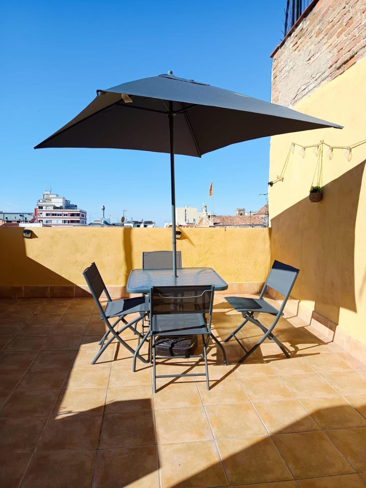 La Curiosa Del Casc Antic Apartment Tarragona Luaran gambar