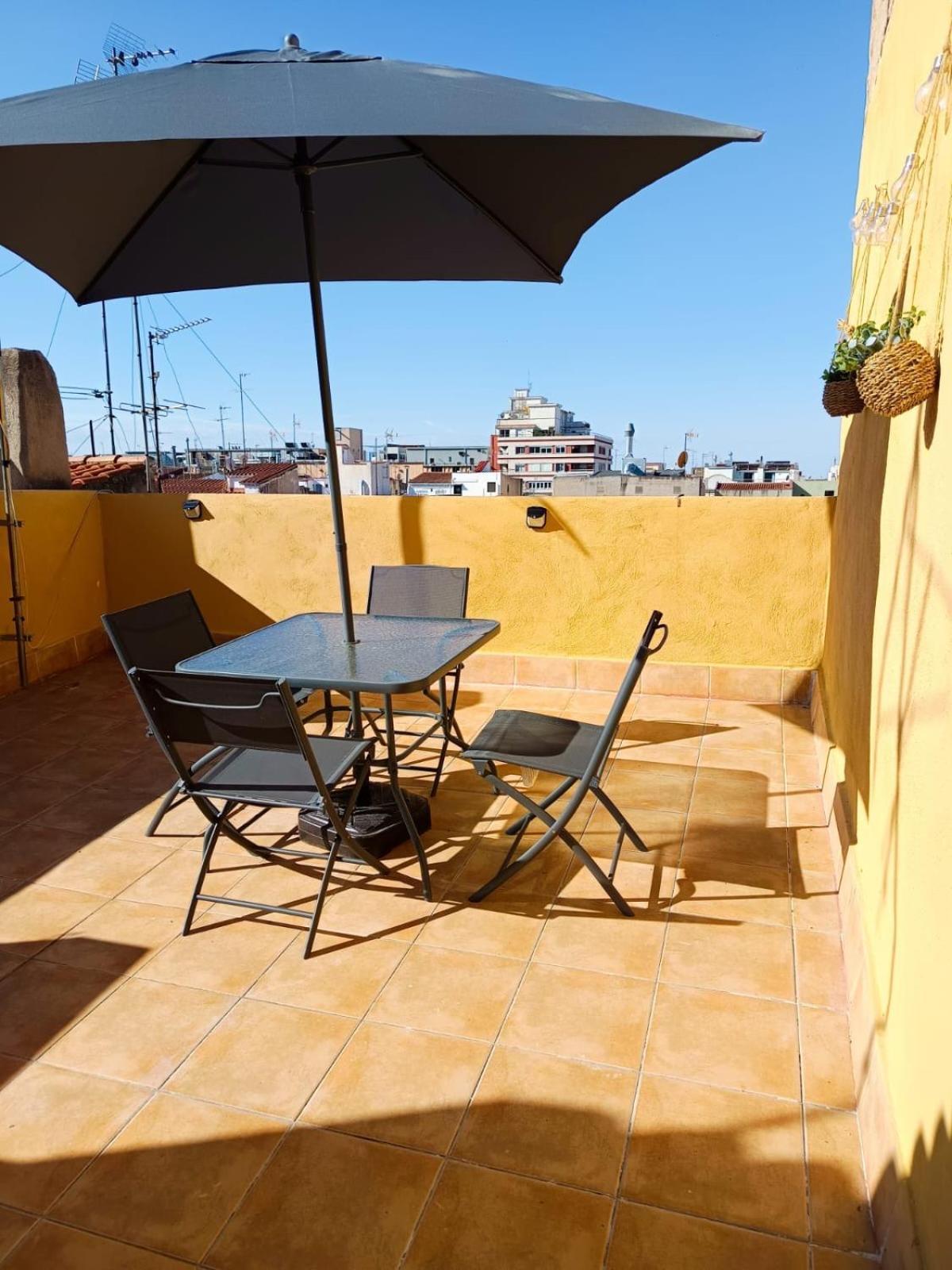 La Curiosa Del Casc Antic Apartment Tarragona Luaran gambar